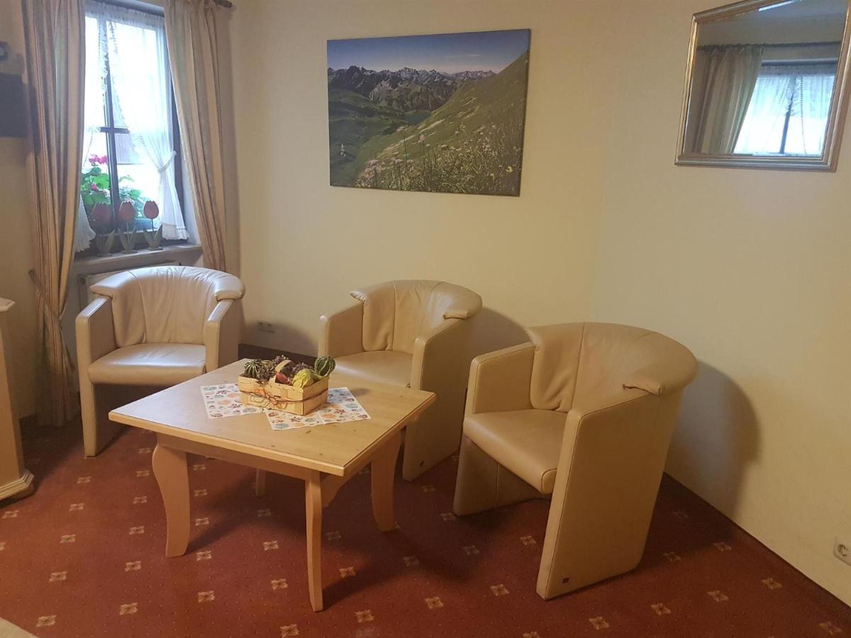 Ferienwohnung Allgaeublick Regina Бад Хинделанг Екстериор снимка